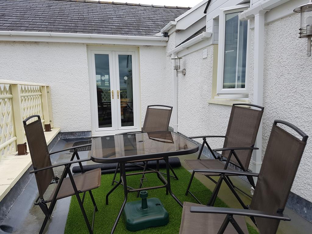 Hotel Pantysgyfarnog Near Carmarthenshire Pembrokeshire Extérieur photo